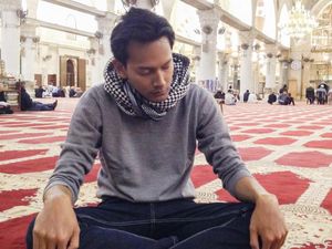 Fedi Nuril Santai Tanggapi Diberi Gelar Duta Poligami Fedi Nuril Santai Tanggapi Diberi Gelar Duta Poligami