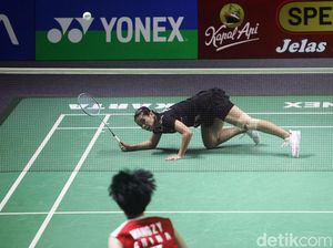 Gregoria Kalah dari Wang Zhi Yi di Perempatfinal Indonesia Open 2024