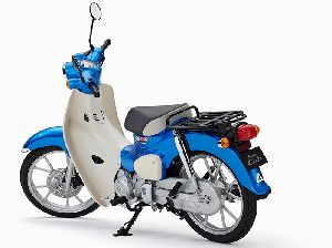 Tampang Honda Super Cub 110, Motor Bebek Klasik Seharga Rp 31 Jutaan