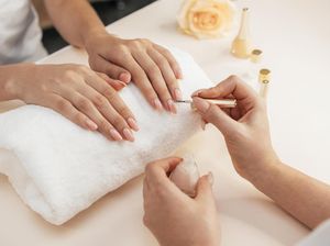 Rekomendasi 4 Tempat Nail Art Aesthetic di Denpasar, Sulap Kuku Makin Cantik