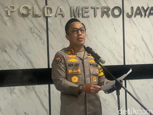Polisi: Bocah Terbungkus Sarung di Ruko Bekasi Diduga Sudah 5 Jam Tewas Polisi: Bocah Terbungkus Sarung di Ruko Bekasi Diduga Sudah 5 Jam Tewas