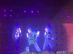 Senangnya Penggemar Nonton Konser Westlife di Jogja: Sampai Nangis! Senangnya Penggemar Nonton Konser Westlife di Jogja: Sampai Nangis!