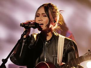 Debutkan No Na, Ini Daftar Musisi Indonesia yang Bergabung di 88rising Debutkan No Na, Ini Daftar Musisi Indonesia yang Bergabung di 88rising