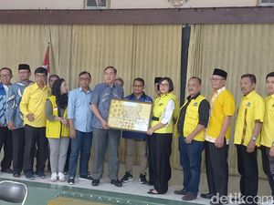 Kunjungi Golkar Solo, PAN Tegaskan Dukung Sekar Tandjung Maju Cawalkot Kunjungi Golkar Solo, PAN Tegaskan Dukung Sekar Tandjung Maju Cawalkot