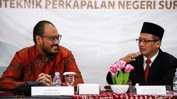 Potret Wajah Semringah Wisudawan PPNS