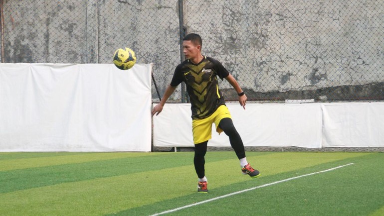Pertandingan persahabatan juga diikuti pemain legendaris Persija Jakarta Ismed Sofyan.