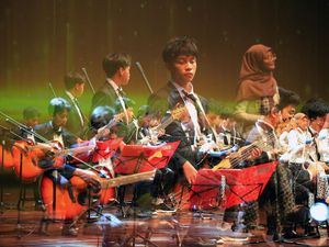 Siswa SMP Unjuk Bakat Peringati Hari Kebangkitan Nasional Siswa SMP Unjuk Bakat Peringati Hari Kebangkitan Nasional