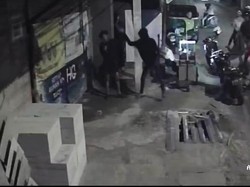 Lagi Jajan Bakso Ikan, 2 Remaja Cimahi Diserang Geng Motor