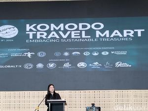 Angela Tanoe Gaungkan Pariwisata Berkelanjutan di Labuan Bajo Angela Tanoe Gaungkan Pariwisata Berkelanjutan di Labuan Bajo