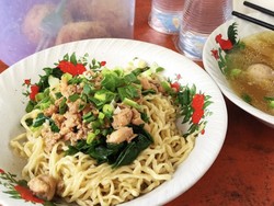 5 Rekomendasi Bakmi Halal dan Legendaris di Sekitar Pasar Baru