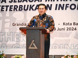 Amandemen UUD NRI 1994, Fadel Muhammad: Disesuaikan dengan Kondisi Kekinian