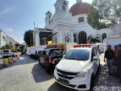 Pekerja Proyek Rehabilitasi Gereja Blenduk Semarang Tewas Kesetrum