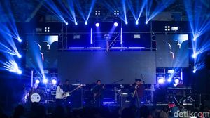 HiVi! Buka Winter Concert Hari Kedua di Trans Studio Snow World Bintaro