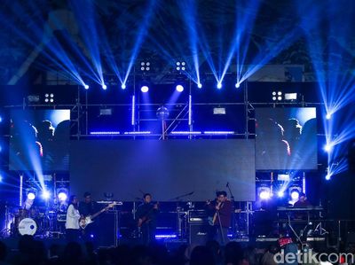 HiVi! Buka Winter Concert Hari Kedua di Trans Studio Snow World Bintaro