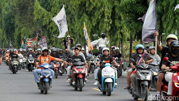 Boromania Konvoi Sambut Persibo Bojonegoro Lolos Liga 2