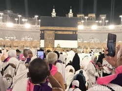 Rangkaian Ibadah Jemaah Haji Saat Wukuf di Arafah