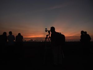 Live Sidang Isbat Puasa 2025 Hari Ini, Cek Link Streaming-nya di Sini! Live Sidang Isbat Puasa 2025 Hari Ini, Cek Link Streaming-nya di Sini!
