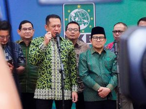 Pimpinan MPR & Cak Imin Sepakat Perlunya Perbaikan Sistem Ketatanegaraan Pimpinan MPR & Cak Imin Sepakat Perlunya Perbaikan Sistem Ketatanegaraan