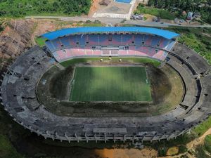 Proyek Pembangunan Stadion Utama Sumbar yang Masih Mangkrak Proyek Pembangunan Stadion Utama Sumbar yang Masih Mangkrak