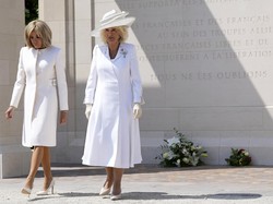 Ratu Camilla Bertemu Brigitte Macron di Prancis, Diwarnai Momen Canggung