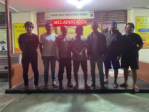 Suami di Bangka Barat yang Sandera Istri dengan Sajam Ditangkap Polisi Suami di Bangka Barat yang Sandera Istri dengan Sajam Ditangkap Polisi
