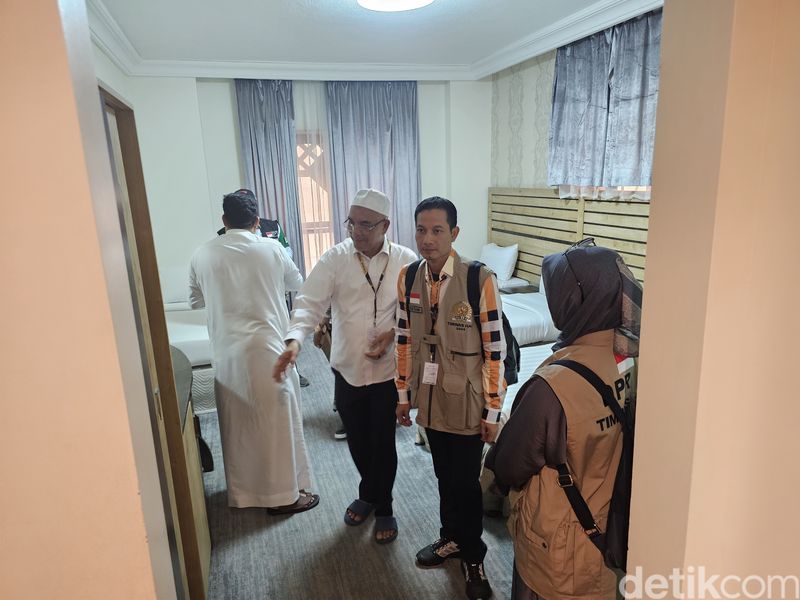 Timwas Haji DPR meninjau pemondokan jemaah haji Indonesia di Madinah