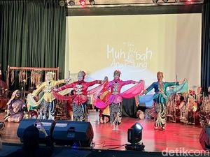 Alunan Angklung yang Membawa Pesan Perdamaian hingga ke Tiga Benua