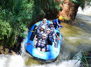 10 Wisata Arung Jeram di Jawa Barat, Bisa Rafting Seru Sampai 11 KM!
