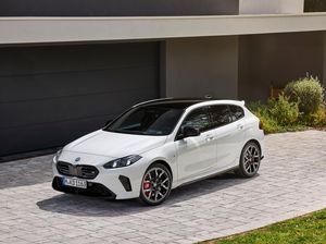 BMW Luncurkan Seri 1 Generasi Terbaru yang Makin Sangar! BMW Luncurkan Seri 1 Generasi Terbaru yang Makin Sangar!