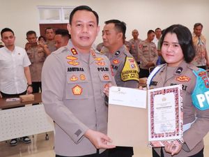 Bripda Mirabell, Atlet Penembak Polres Gresik yang Punya Segudang Prestasi Bripda Mirabell, Atlet Penembak Polres Gresik yang Punya Segudang Prestasi