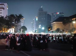 Massa Aksi Bela Palestina Bubar, Lalin Jalan Medan Merdeka Kembali Normal