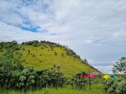 Heboh Kapling Lahan di Camp Gunung Merbabu Pakai Spanduk Membentang