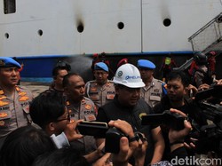 Hindari Kegaduhan, 100 Polisi Disiagakan di Sekitar KM Umsini yang Terbakar