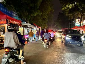 Upaya Benahi Macet di Area Kuliner Malam Lengkong Belum Berbuah Hasil Upaya Benahi Macet di Area Kuliner Malam Lengkong Belum Berbuah Hasil