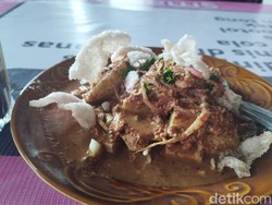 Sejak 1960, Pecel Sayur Jadi Menu Andalan Warung Mbak Supiah Medan