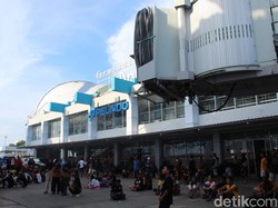 Penumpang KM Umsini Tujuan Surabaya Diberangkatkan Pakai Kapal DLU Hari Ini