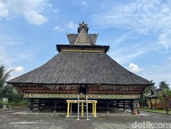 Mengenal Garista, Rumah Adat Karo Satu-satunya di Medan