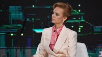 Foto: Putri Vladimir Putin yang Jarang Tersorot, Jadi Pembicara di Forum Publik