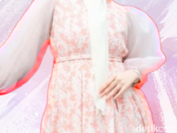 Tips Padukan Warna Pakaian ala Sabrina Salsabila