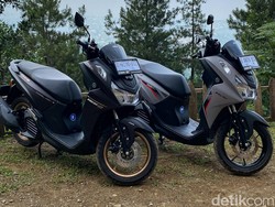 Kenyamanan Yamaha Lexi LX 155: Motor Dek Rata yang Fungsional