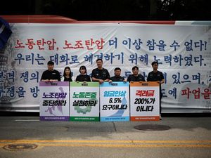 Aksi Mogok Kerja Karyawan Samsung Tuntut Kenaikan Gaji dan Bonus