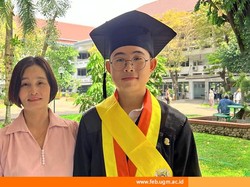 Kisah Aliman, Wisudawan Terbaik UGM yang Harus Pinjam Laptop Teman untuk Skripsi