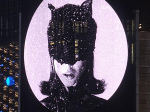 Ariana Grande Promo Video Klip di Bundaran HI, Kode Konser di Jakarta? Ariana Grande Promo Video Klip di Bundaran HI, Kode Konser di Jakarta?