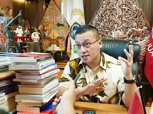 Kenneth DPRD DKI Desak Peraturan Gubernur soal Bansos Pendidikan Direvisi Kenneth DPRD DKI Desak Peraturan Gubernur soal Bansos Pendidikan Direvisi