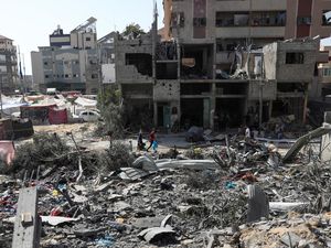 Jeritan Anak-anak Gaza saat Sekolah Tempat Warga Mengungsi Dihantam Rudal Jeritan Anak-anak Gaza saat Sekolah Tempat Warga Mengungsi Dihantam Rudal