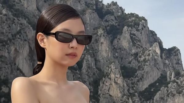 Jennie BLACKPINK Pakai Handuk Merah, Damage-nya Gak Kira-kira