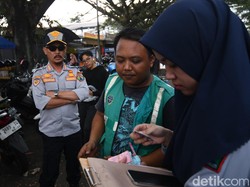 Jukir Stasiun Malang Kota Baru Ini Getok Tarif Rp 5.000 untuk Motor