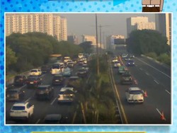 Lalin Tol Dalam Kota di Cawang Arah Tebet Macet Pagi Ini