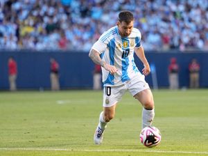 Messi Cuma Main Sebentar Lawan Ekuador, Scaloni Beri Penjelasan