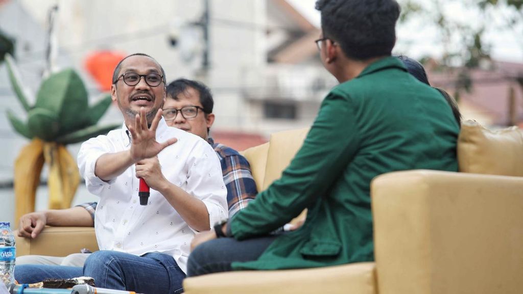 Momen Diskusi Publik Bersama Mantan Ketua KPK Abraham Samad Momen Diskusi Publik Bersama Mantan Ketua KPK Abraham Samad